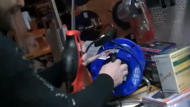 Електрически прав трион 400W Black&Decker KS880EC смотреть онлайн