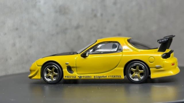 1/64 Tarmac Works Vertex Mazda RX-7 FD3S смотреть онлайн