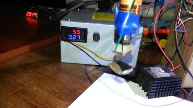 Устройство для левитации магнита, простое, самодельное, на двух транзисторах / Самодельный левитрон смотреть онлайн