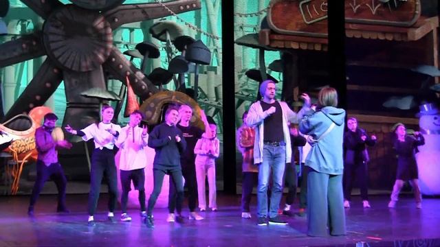 За кулисами сказки часть первая смотреть онлайн