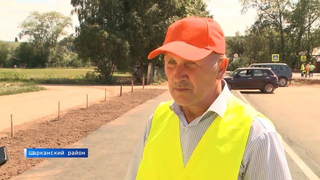 В Шарканском районе Удмуртии идёт ремонт четырех дороги по нацпроекту БКД смотреть онлайн