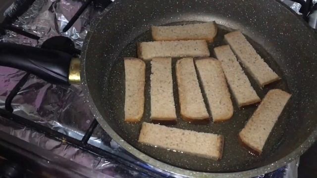 Чесночно-сырные гренки смотреть онлайн