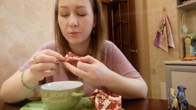 ДЕРЖИ ФАШИСТ ГРАНАТУ?МУКБАНГ/КАКОЕ Я ЖИВОТНОЕ? МАСКА ДЛЯ ЛИЦА. смотреть онлайн