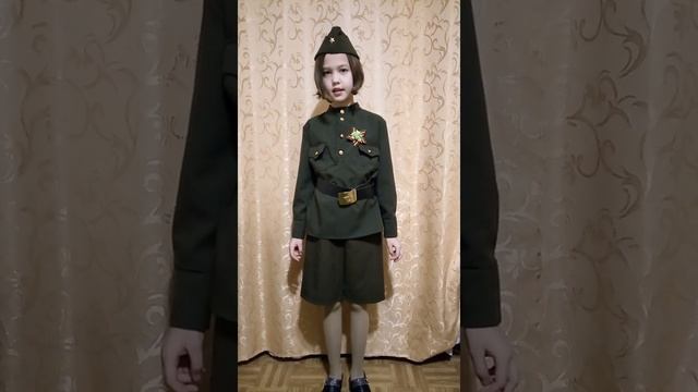 Тайшихина Лилия ученица МАОУ СОШ 57 стихотворение Георгия Рублёва "Это было в мае на рассвете" смотреть онлайн