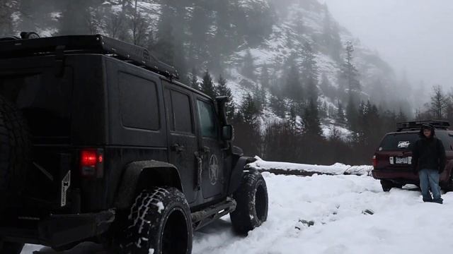 Wet Wheeling | Toyota Tacoma Limited Jeep Wrangler Infinity QX4 смотреть онлайн