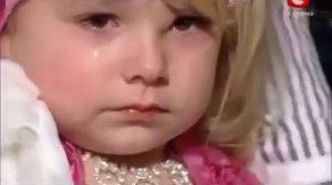 МАЛЕНЬКАЯ ДЕВОЧКА ЗАСТАВИЛА ПЛАКАТЬ ВЕСЬ ЗАЛ ОТ СЧАСТЬЯ