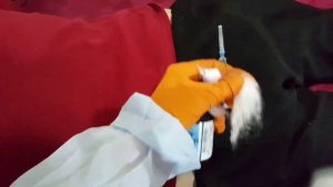 Ненормальный доктор Уткин.Как быстро сделать укол в попу. Injection