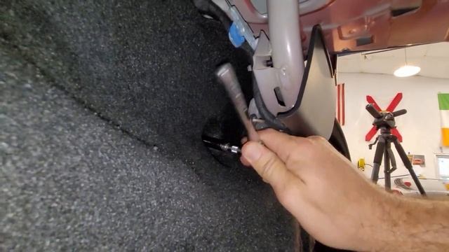 Finally, Some Bass!  DIY JBL Basshub Install W212 E63