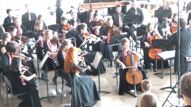 Bach Cello Concerto C minor 2,3 parts. Бах Концерт для виолончели до минор Renata Bolshakova 11 ле смотреть онлайн