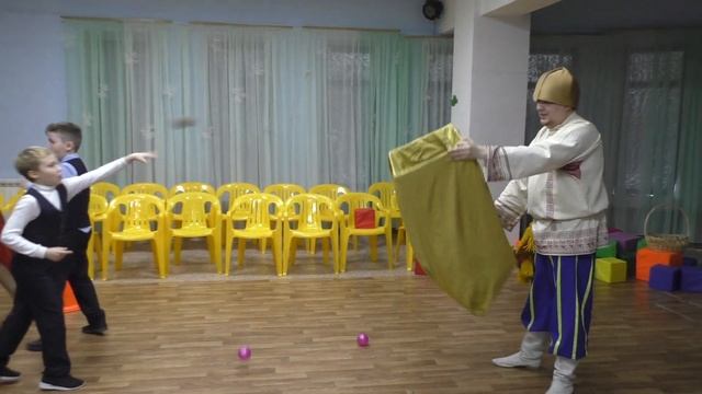 Праздник - 23 + 8 - наш 2 "б" класс - школа №90 - 28 февраля 2020 смотреть онлайн