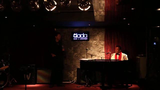 Sing along with Howard McCrary Part II @ Dada Bar + Lounge смотреть онлайн