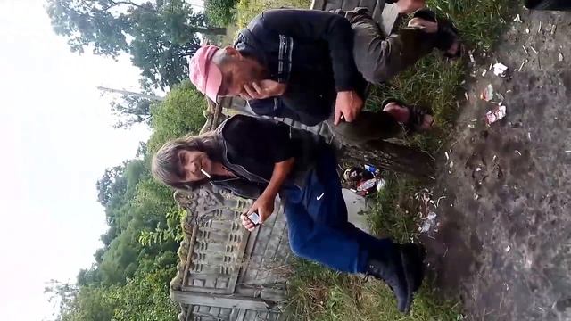 Пьяные спорят из за мотоцикла ява смотреть онлайн