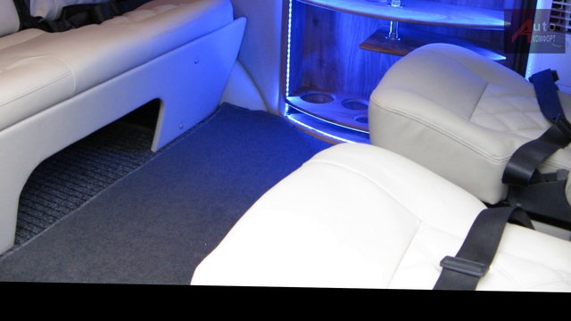 АвтоКомфорт Луцк. Напольное покрытие в автомобиль. Коврык