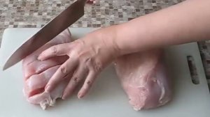 Филе индейки в духовке с брусничным соусом