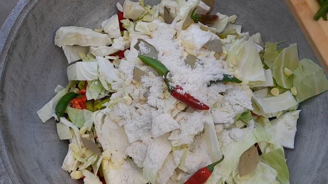 СВЕЖИЙ САЛАТ НА ЗИМУ ИНТЕРЕСНЫЙ РЕЦЕПТ КИШГА САЛАТ ТАЙЁРЛАШ смотреть онлайн