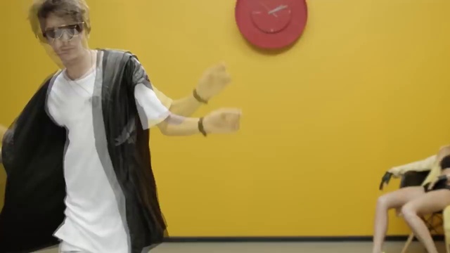 Gorky Park - Moscow Calling (Remix 2016) смотреть онлайн