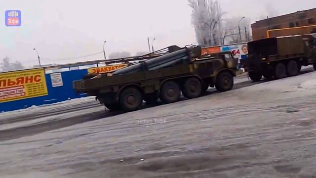 Ураганы проездом через автовокзал в Харцызске, январь 2015 г. смотреть онлайн