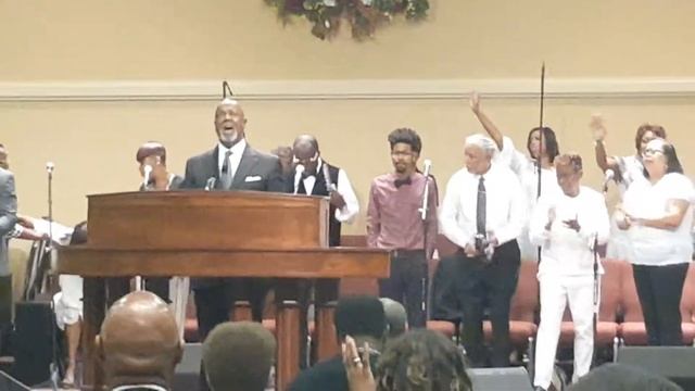 Praise Break Part 1 смотреть онлайн