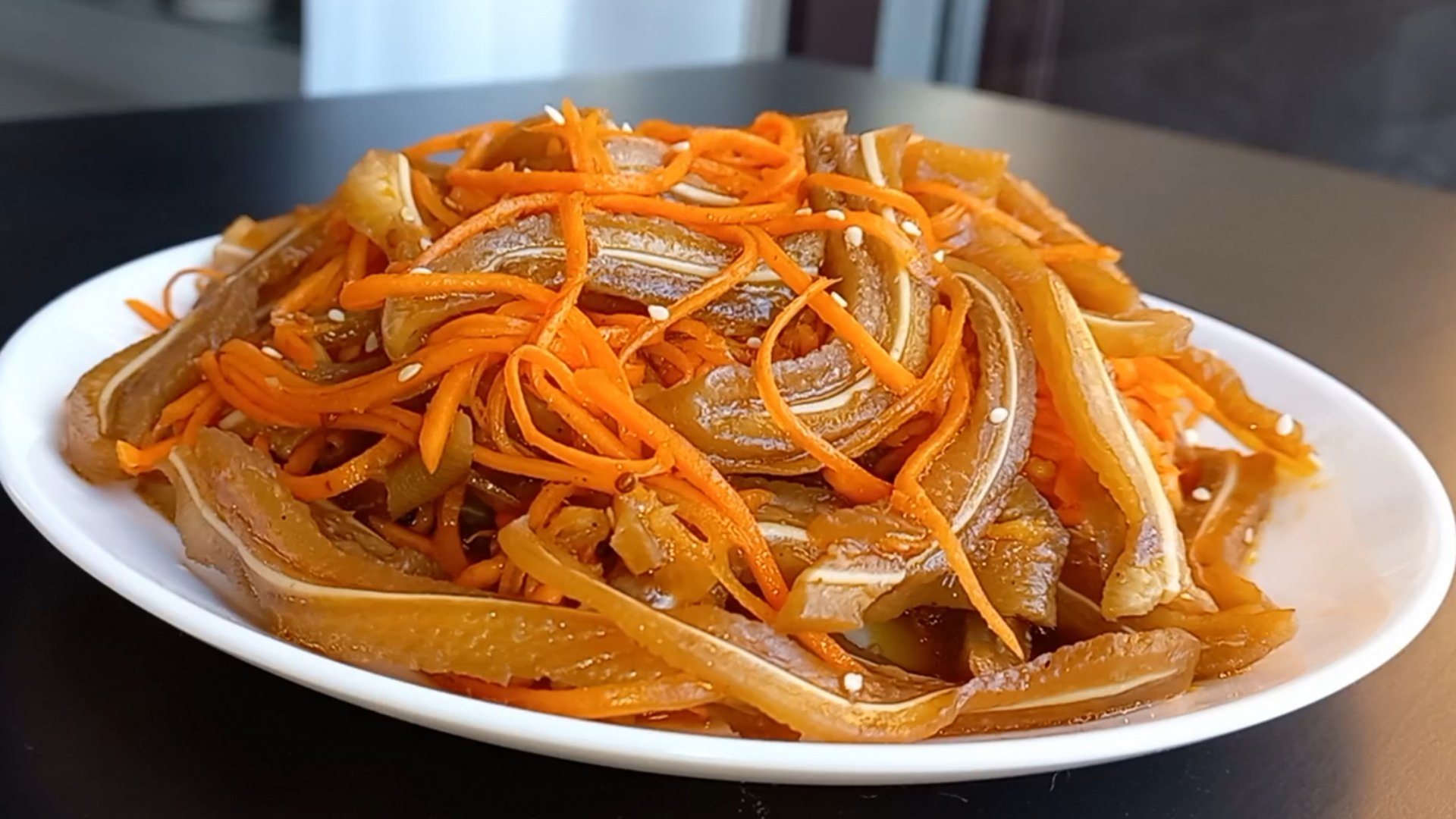 Хрустящие Свиные УШКИ по - корейски + рецепт МОРКОВЬ по - КОРЕЙСКИ смотреть онлайн