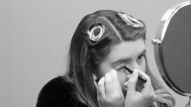 MAKEUP FROM THE PAST & STUDENT LOAN INFO FOR THE FUTURE! смотреть онлайн