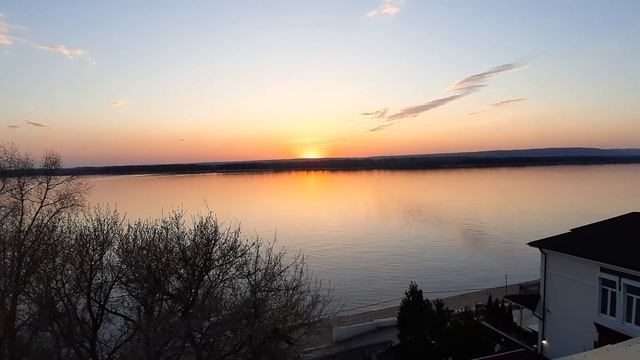 2019.самара.поляна Фрунзе.7этажка на берегу Волги?