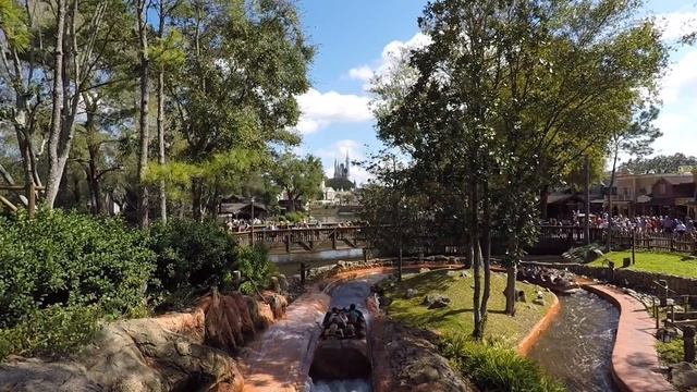 Walt Disney World Magic Kingdom Epic Tour and Overview | Detailed Theme Park Tour смотреть онлайн