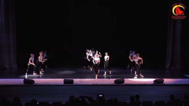 Фестиваль в Сочи. "Школа танца Карамель" смотреть онлайн