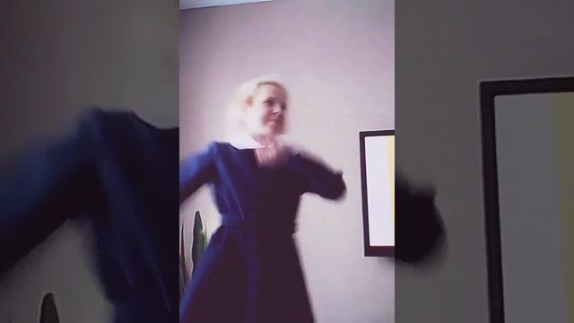 Привет это мой 1 канал принцесса котик песня розы тёмна аллые смотреть онлайн