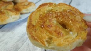 Слойки с бананами за 20 минут: идеальный рецепт для сладкоежек