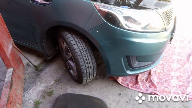 Как быстро снять передний бампер с Kio Rio 3 смотреть онлайн