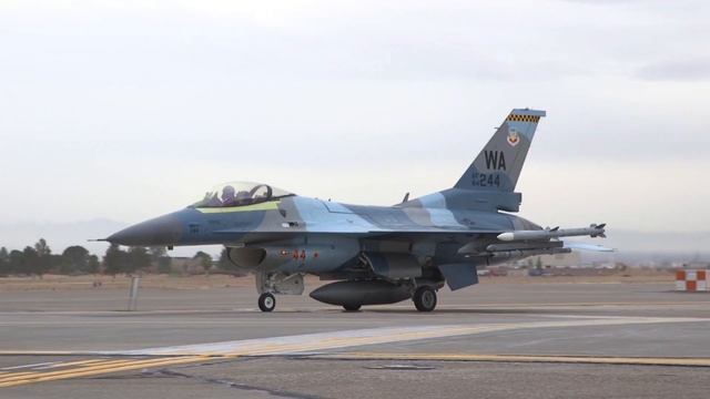 F-16 Aggressor • Enemy Fighter Pilot Cockpit View • Air Combat Training • Nellis AFB смотреть онлайн