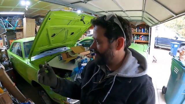 Why You Should Ditch Your Lug Nuts - Ford Raptor and F-Series Trucks смотреть онлайн