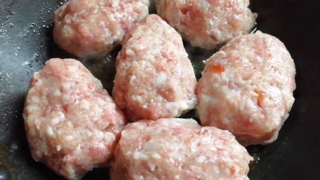 Котлеты из мяса индейки и свинины?, томленые в луковом соусе✅Сочные, ароматные?? смотреть онлайн