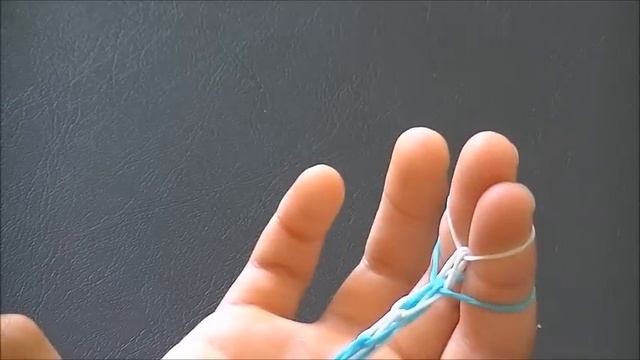 Как сделать колечко или браслет а из резинок. Простой стиль обратный (перевернутый) рыбий хвостик смотреть онлайн