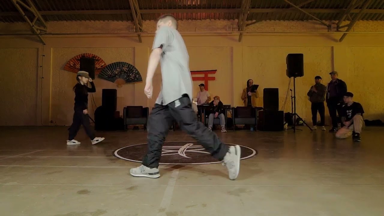 KIDZ (после года) ↔ Round 8 ↔ 1'8 ↔ BREAK RAVE CYPHER #breakrave #bmvideo смотреть онлайн