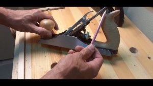 Как вставить рубаночный нож для рубанков с углом установки железка в 45 градусов ( Рубанок N 4)