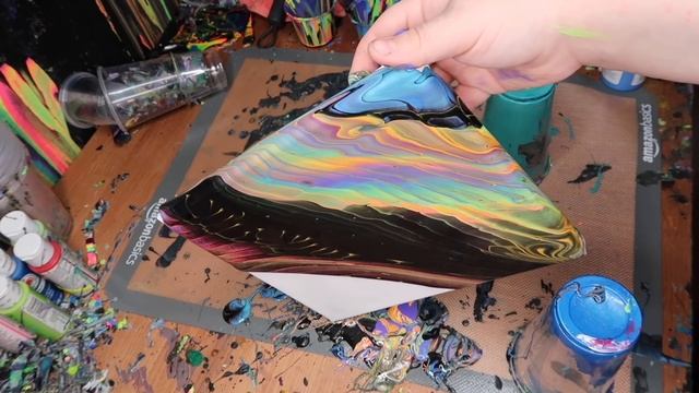 Fading Rainbow Fluid Art | Acrylic Pouring смотреть онлайн