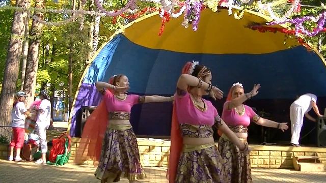 Танцевальный коллектив 
