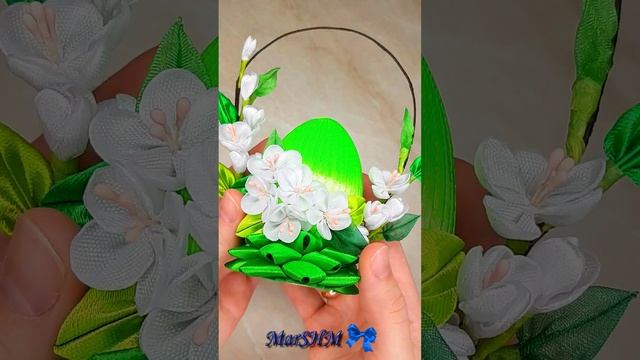 Декоративные Пасхальные яйца своими руками канзаши мк #Shorts смотреть онлайн