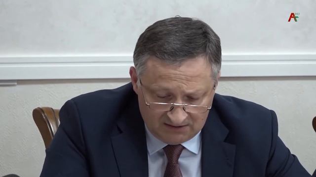 Беслан Эшба о налоговых поступлениях на совещании у президента смотреть онлайн