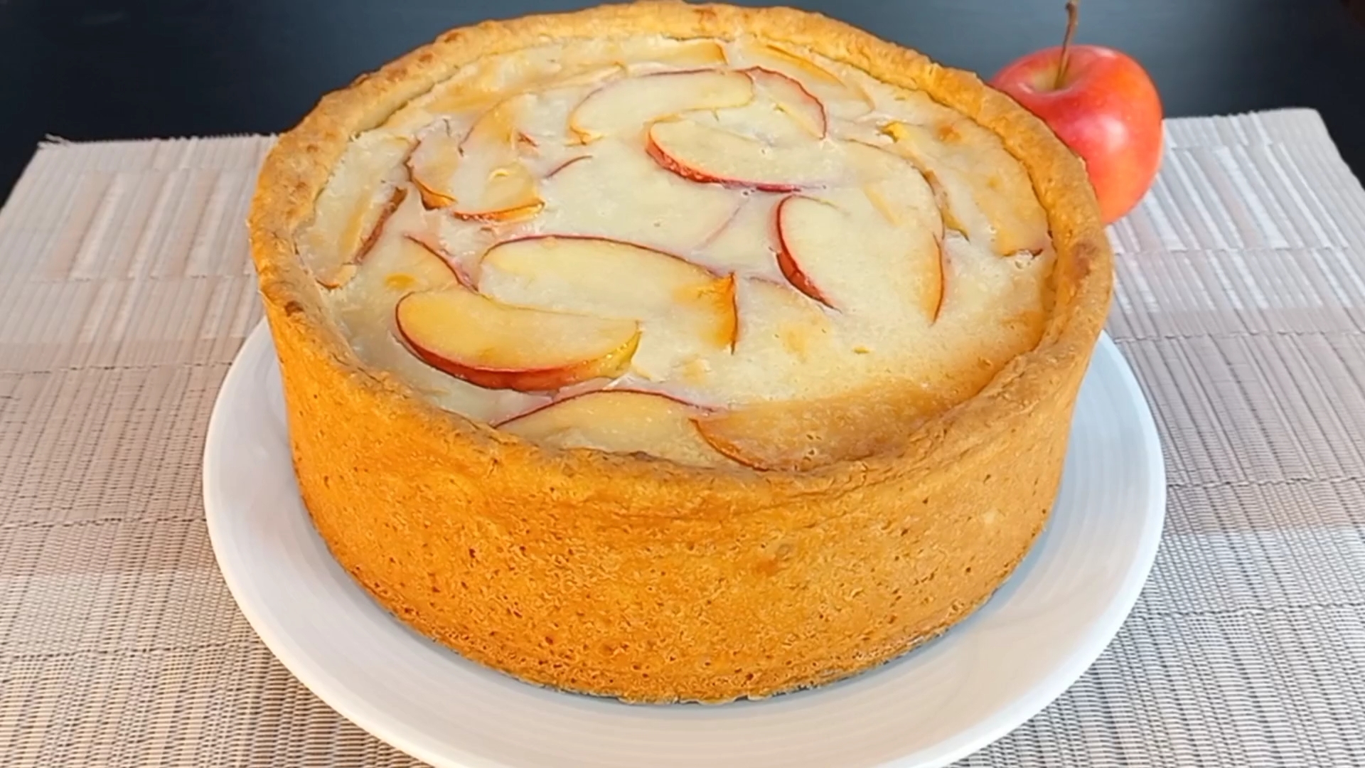 ЯБЛОЧНЫЙ ПИРОГ Много Яблок мало теста Нежнейшая начинка Цветаевский яблочный Пирог смотреть онлайн