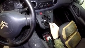 Как снять/разобрать ручку МКПП Citroen Berlingo 2012-2015год
