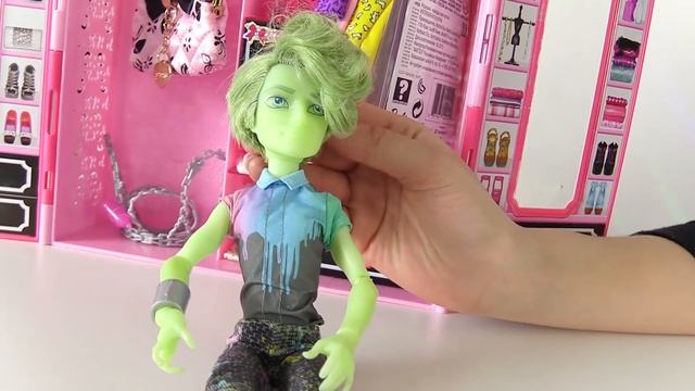 Игрушки для девочек. Монстер Хай, Портер и пиратская вечеринка