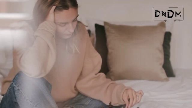 А раньше даже солнце светило ярче, И люди любили как-то иначе (kara Kross - поколение