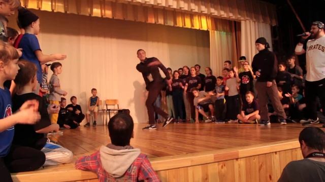 2014.11.23 Открытый чемпионат г. Уфа по брейк-дансу от студии Sense of life. смотреть онлайн