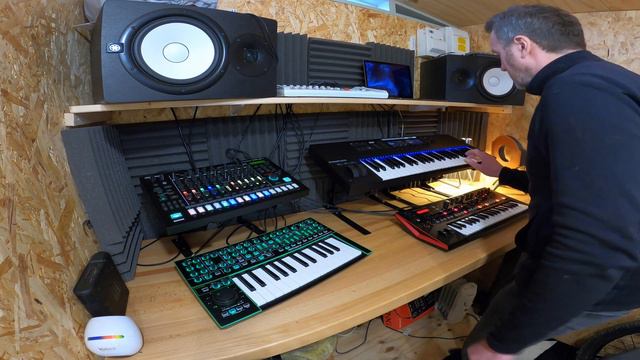 PRODUCER MAKES ENTIRE SONG IN 8 MINUTES USING ROLAND GEAR!!! смотреть онлайн