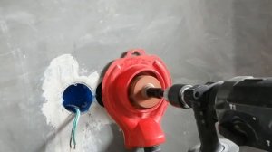 Подрозетники в бетоне. Сверление без пыли! Пылеудаляющая насадка Drill Duster.