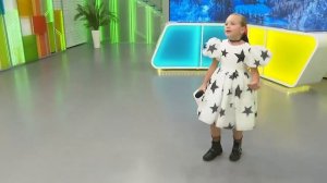 Песня «Под окном широким» от солистки музыкального центра «Волшебный микрофон» Ульяны Котельниковой