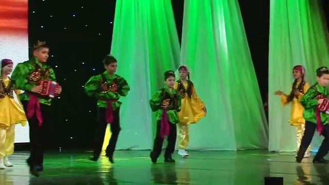 Праздник 23 Nisan 2015. Школа "Радуга", Казань смотреть онлайн