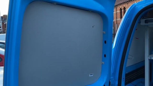2015 ‘65’ VW Caddy Maxi 1.6 TDI ex British Gas for sale @ Vans Today Worcester смотреть онлайн